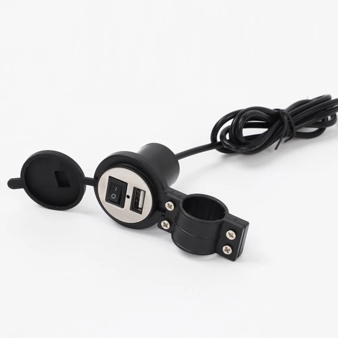 YC-A61 PUERTO USB DE CARGA PARA MOTO CON INTERRUPTOR 1.5A